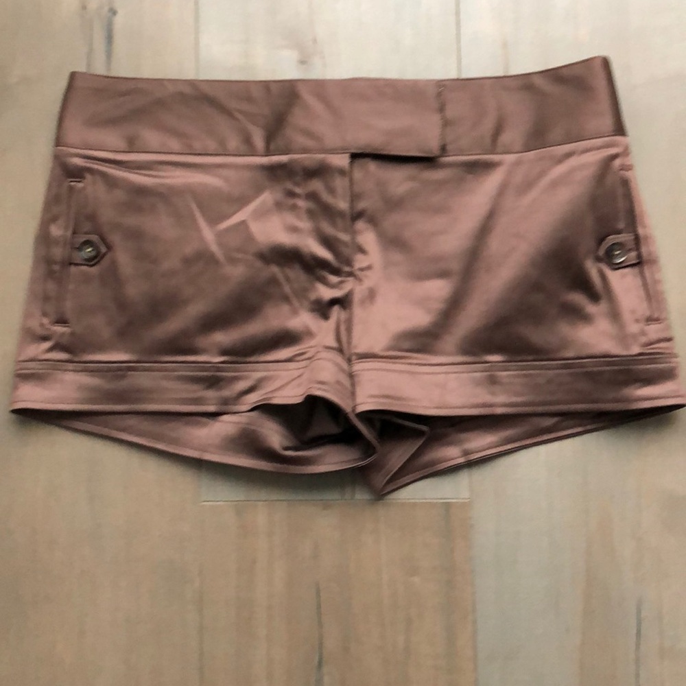 Sarin shorts
